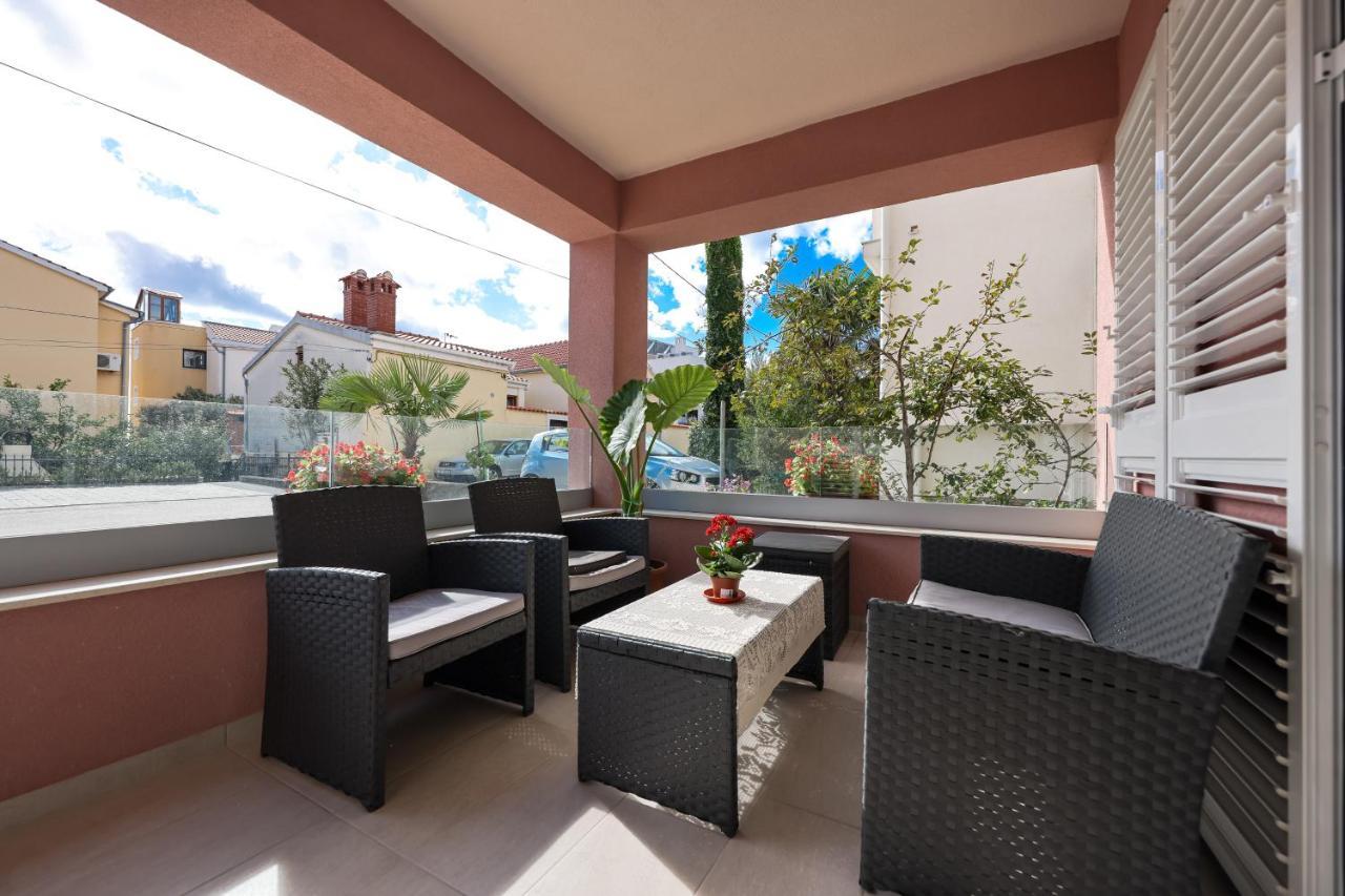 Apartment Puntamika Villa De Rosa - Ground Floor Задар Екстериор снимка
